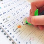 ⁦عرض قطعتين دفتر تدريبات سحرية من سانك، (4 كتب + 10 عبوات اعادة تعبئة+ قلم + 1 مقبض)⁩ - الصورة ⁦6⁩